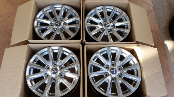 ขายล้อ new triton ขอบ 17