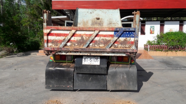 ร๊อคกี้  175  แรง รถสวยสภาพพร้อมใช้งาน เครื่องดีเยี่ยม แอร์   ราคา  610,000  บาท