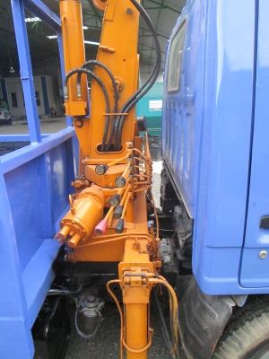 อีซูซุ 4 ล้อกลาง ติดเครน tadano2 ตัน อีซูซุ 4 ล้อกลาง ติดเครน tadano2 ตัน