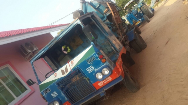 รถนวดข้าวแปดฟุตเกษตรพัฒนารถหกล้อเครื่องหกสูบeh500 รถนวดข้าวแปดฟุตเกษตรพัฒนารถหกล้อเครื่องหกสูบeh500