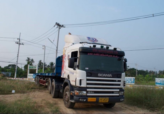 หัวลาก  SCANIA  ปี 46   360 แรง    ราคา  1,170,000  บาท