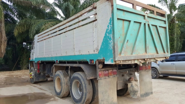 รถอีซุซุ 10 ล้อดั้ม FXZ เปลื่ยนเครื่อง 320 แรงม้า ปี 36.  ( ขายแม่ , ลูก. )     สนใจติดต่อ  081 - 6079515