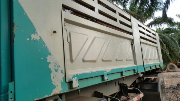 รถอีซุซุ 10 ล้อดั้ม FXZ เปลื่ยนเครื่อง 320 แรงม้า ปี 36.  ( ขายแม่ , ลูก. )     สนใจติดต่อ  081 - 6079515