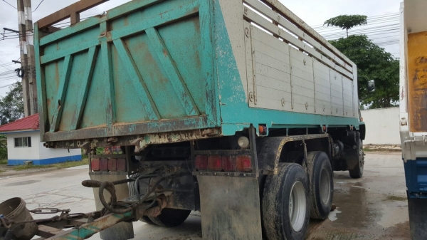 รถอีซุซุ 10 ล้อดั้ม FXZ เปลื่ยนเครื่อง 320 แรงม้า ปี 36.  ( ขายแม่ , ลูก. )     สนใจติดต่อ  081 - 6079515