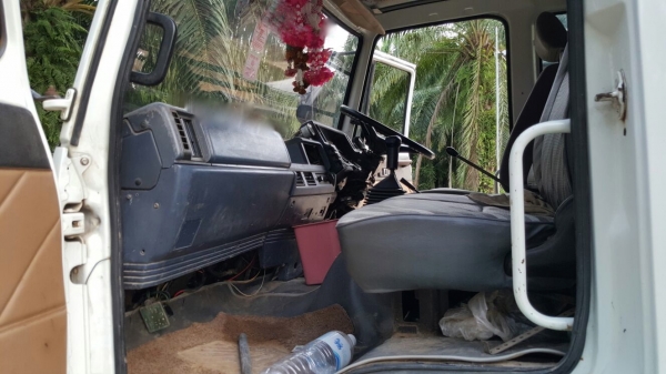 รถอีซุซุ 10 ล้อดั้ม FXZ เปลื่ยนเครื่อง 320 แรงม้า ปี 36.  ( ขายแม่ , ลูก. )     สนใจติดต่อ  081 - 6079515