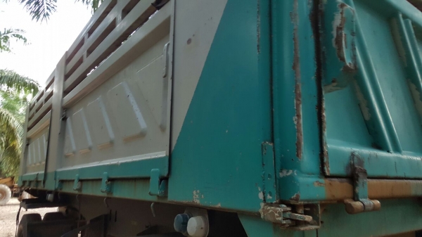 รถอีซุซุ 10 ล้อดั้ม FXZ เปลื่ยนเครื่อง 320 แรงม้า ปี 36.  ( ขายแม่ , ลูก. )     สนใจติดต่อ  081 - 6079515