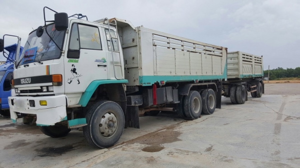 รถอีซุซุ 10 ล้อดั้ม FXZ เปลื่ยนเครื่อง 320 แรงม้า ปี 36.  ( ขายแม่ , ลูก. )     สนใจติดต่อ  081 - 6079515