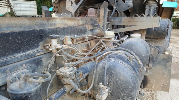 รถอีซุซุ 10 ล้อดั้ม FXZ เปลื่ยนเครื่อง 320 แรงม้า ปี 36.  ( ขายแม่ , ลูก. )     สนใจติดต่อ  081 - 6079515