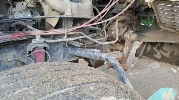 รถอีซุซุ 10 ล้อดั้ม FXZ เปลื่ยนเครื่อง 320 แรงม้า ปี 36.  ( ขายแม่ , ลูก. )     สนใจติดต่อ  081 - 6079515