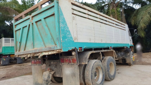 รถอีซุซุ 10 ล้อดั้ม FXZ เปลื่ยนเครื่อง 320 แรงม้า ปี 36.  ( ขายแม่ , ลูก. )     สนใจติดต่อ  081 - 6079515