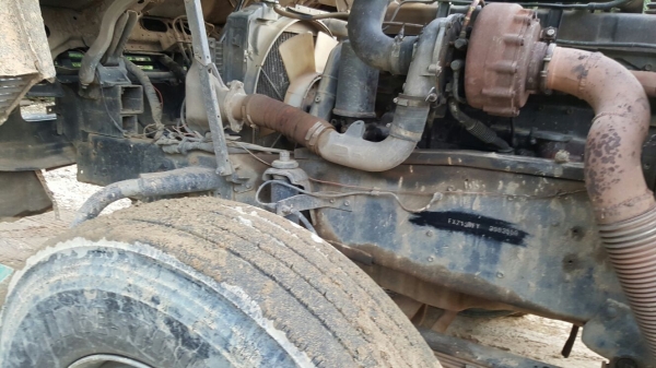 รถอีซุซุ 10 ล้อดั้ม FXZ เปลื่ยนเครื่อง 320 แรงม้า ปี 36.  ( ขายแม่ , ลูก. )     สนใจติดต่อ  081 - 6079515