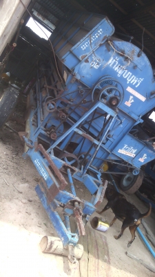 เครื่องนวดข้าวใส่รถไถ45แรงขึ้นไป