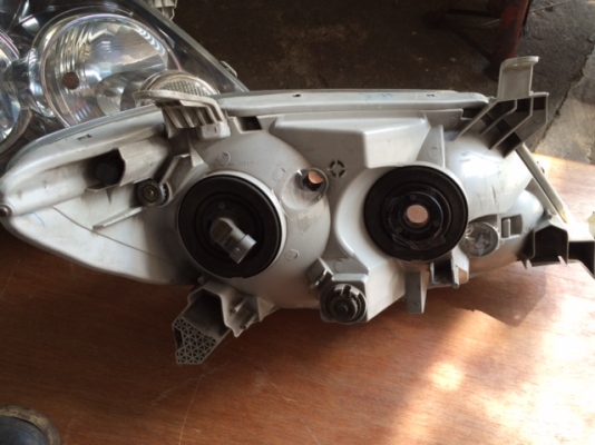 ขายไฟหน้า ฟอร์จูนเนอร์ 2007