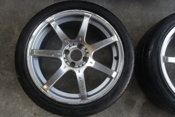 ล้อแม็ก 17นิ้ว 4รู100 พร้อมยาง สวยๆ 4 ล้อ ราคา 6450 บาท