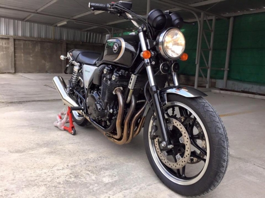 HONDA CB1100 ปี2013 หัวฉีด PGM-FIกุญแจชิพ สรรพสามิตแท้ๆรถสวยมาก สไตร์  วินเทจคาร์