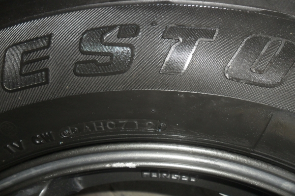 ล้ออะไหล่ ขอบ17 6รู พร้อมยาง สวยๆ 1 ล้อ ราคา 1890 บาท