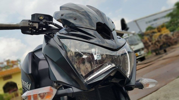 มาใหม่ กริ๊บ Z800 2014 วิ่ง 9000 กิโล มีของแต่ง ขายถูก ต่อรองได้ครับ