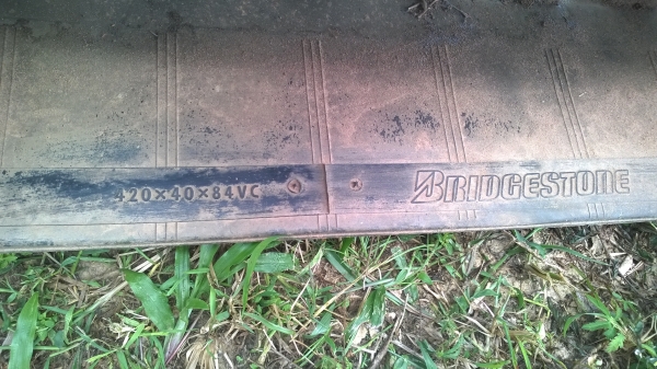 ขายแทรคยาง 420x40x84vc มือสอง