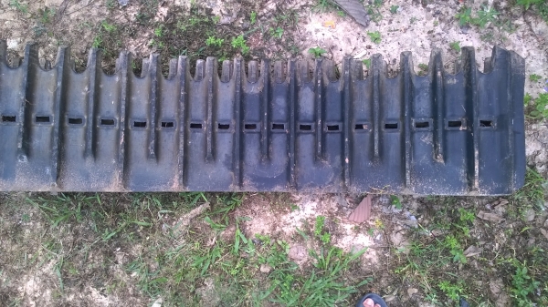 ขายแทรคยาง 420x40x84vc มือสอง