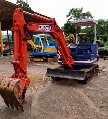 KOBOTA KH-030 ขนาดpc-30 (มีVDOให้ชม)รถเก่านอกมีเอกสารใบอินวอย ติดต่อ 085-5632278 (ราคาต่อรองได้) KOBOTA KH-030 ขนาดpc-30 (มีVDOให้ชม)รถเก่านอกมีเอกสารใบอินวอย ติดต่อ 085-5632278 (ราคาต่อรองได้)