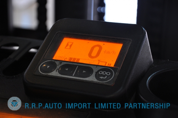 ขายรถโฟล์คลิฟท์มือสอง TOYOTA รุ่น 8FD25-12820 ราคา xxx,xxx บาท นำเข้าจากประเทศญี่ปุ่น 100\% ไม่เคยใช้งานในไทย