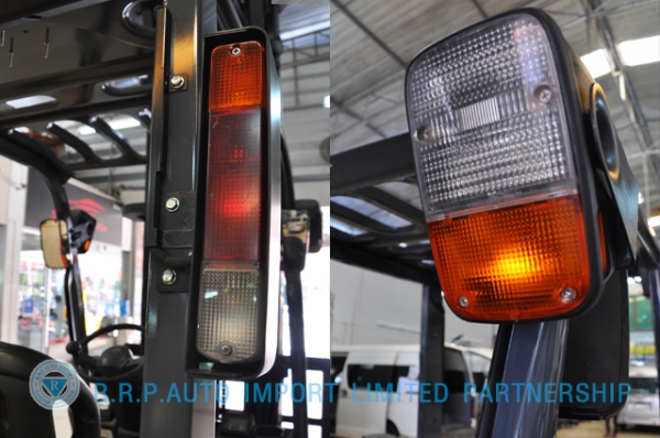 ขายรถโฟล์คลิฟท์มือสอง TOYOTA รุ่น 8FD25-12820 ราคา xxx,xxx บาท นำเข้าจากประเทศญี่ปุ่น 100\% ไม่เคยใช้งานในไทย