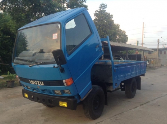 ขายอีซูสวยหรูขับดีมือเดียวป้ายแดง บ้านจริงป้ายเล็กไม่ติดเวลา