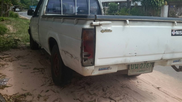 ขายรถนิสสัน บิ๊กเอ็ม กระบะ จดทะเบียนปี 35 เครื่องแดง เครื่องดี แคชซีสวย ขายตามสภาพ ขายรถนิสสัน บิ๊กเอ็ม กระบะ จดทะเบียนปี 35 เครื่องแดง เครื่องดี แคชซีสวย ขายตามสภาพ