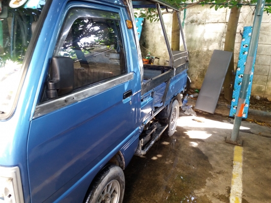 ขาย suzuki มีทะเบียน พร้อมโอน 75,000 บาท(ต่อรองได้) แถมเบาะหลัง 2คู่