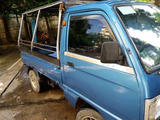 ขาย suzuki มีทะเบียน พร้อมโอน 75,000 บาท(ต่อรองได้) แถมเบาะหลัง 2คู่