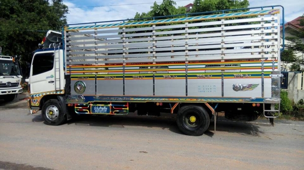 ขายรถ6ล้อ HINO MEGA 175แรง สภาพพร้อมใช้งาน เอกสารพร้อมโอน สนใจโทร 090-8588220คุณนะ 093-3258446คุณบิว หรือเข้าดูสินค้าอื่นๆได้ที่ www.truck.in.th/498 หรือเพจFacebook ณรงค์ ซื้อขายรถมือสอง (เว็บไซต์ส่วนตัว) หรือFacebook ตลาดรถมือสอง คุณนะ