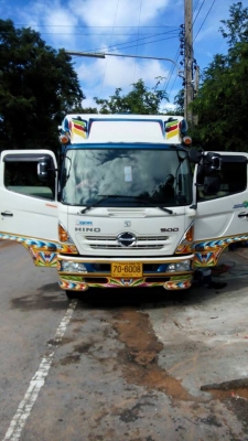 ขายรถ6ล้อ HINO MEGA 175แรง สภาพพร้อมใช้งาน เอกสารพร้อมโอน สนใจโทร 090-8588220คุณนะ 093-3258446คุณบิว หรือเข้าดูสินค้าอื่นๆได้ที่ www.truck.in.th/498 หรือเพจFacebook ณรงค์ ซื้อขายรถมือสอง (เว็บไซต์ส่วนตัว) หรือFacebook ตลาดรถมือสอง คุณนะ
