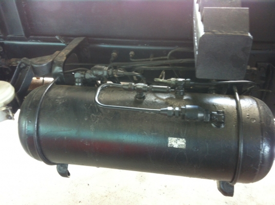 หกล้อสิงไฮเทค ดั้มต่อใหม่ รถทุกคันมีเล่มทะบียนโอนย้ายได้ทุกจังหว้ดครับ  ผ่านการตรวจสอบขนส่งทุกคันคัน สนใจรถบรรทุกดั้มต่อใหม่ ประกอบ ติดต่อได้ 082-1198849  เสี่ยนาย ครับ  สด ผ่อนได้ มีไฟแนนซ์รองรับ