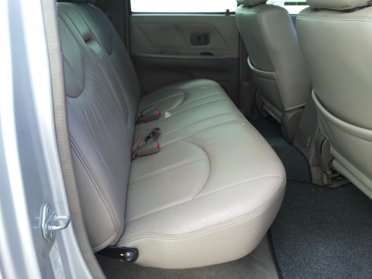 ขาย toyota hilux sport cruiser 4x4 d4d 3.0 G Limited ออโต้ สภาพดีพร้อมใช้งาน ขาย toyota hilux sport cruiser 4x4 d4d 3.0 G Limited ออโต้ สภาพดีพร้อมใช้งาน