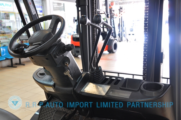 ขายรถโฟล์คลิฟท์มือสอง TOYOTA รุ่น 8FG20-19697 ราคา xxx,xxx บาท นำเข้าจากประเทศญี่ปุ่น 100\% ไม่เคยใช้งานในไทย