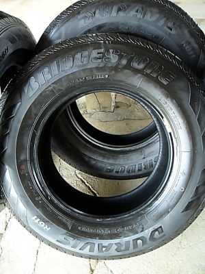 ยางกระบะขอบ15 บริดสโตน195-R15ลงพื้นปี15(4เส้น 4,500บ)