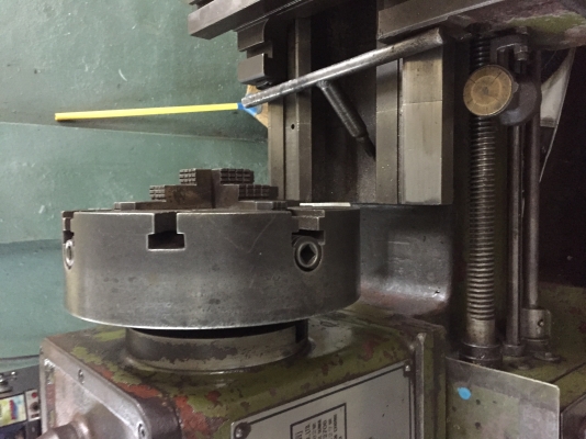 ขายเครื่องกลึง5ฟุตขนาดกลาง3เพลาไม่มีเบรครูเพลา2นิ้วสวิง650มีสามขาพร้อม