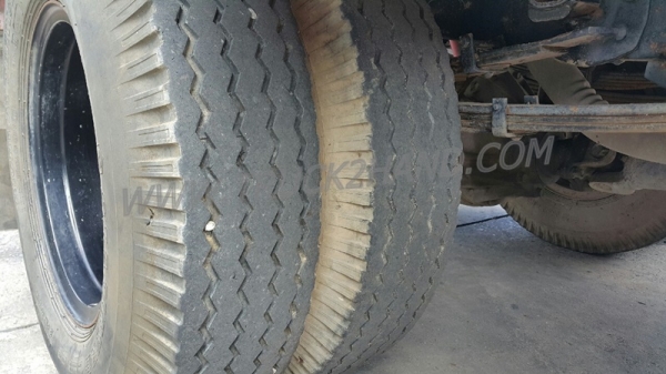 รถบรรทุก 6 ล้อ ISUZU รุ่น NKR58LU5  110 แรงม้า  ปีจดทะเบียน 2533