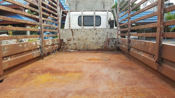 รถบรรทุก 6 ล้อ ISUZU รุ่น NKR58LU5  110 แรงม้า  ปีจดทะเบียน 2533