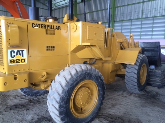 ขายรถตักCAT920ราคาถูกรถสภาพดีลองได้ที่เจ๊อ้อย0818021463