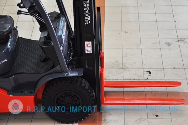 ขายรถโฟล์คลิฟท์มือสอง TOYOTA รุ่น 8FG20-10373 ราคา xxx,xxx บาท นำเข้าจากประเทศญี่ปุ่น 100\% ไม่เคยใช้งานในไทย