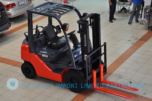 ขายรถโฟล์คลิฟท์มือสอง TOYOTA รุ่น 8FG20-10373 ราคา xxx,xxx บาท นำเข้าจากประเทศญี่ปุ่น 100\% ไม่เคยใช้งานในไทย