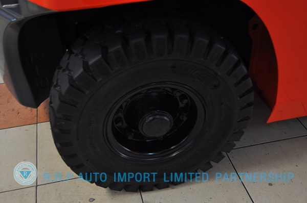 ขายรถโฟล์คลิฟท์มือสอง TOYOTA รุ่น 8FG20-10373 ราคา xxx,xxx บาท นำเข้าจากประเทศญี่ปุ่น 100\% ไม่เคยใช้งานในไทย