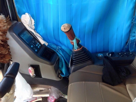 ขายรถแบคโฮ  KOMATSU PC 200-7 รถสวยพร้อมใช้งาน เอกสารเล่มทะเบียน