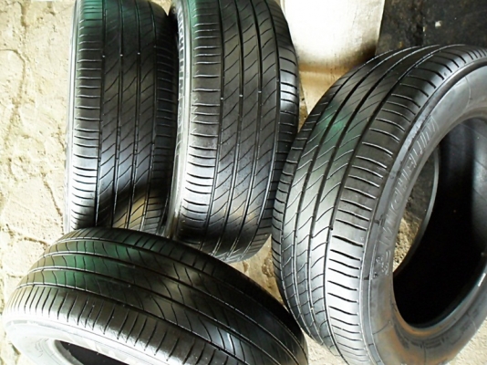 ยางขอบ16 มิชลิน205-60-R16ลงพื้นปี14 (4เส้น 3,600บ)