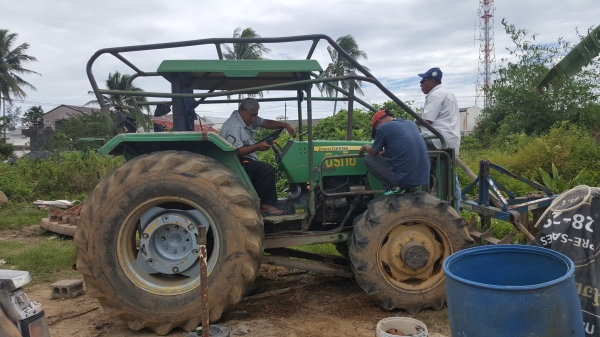 JOHN DEERE 5310K 2 เพลาเดิมๆพร้อมใช้รถทำงานปกติพร้อมอินวอย JOHN DEERE 5310K 2 เพลาเดิมๆพร้อมใช้รถทำงานปกติพร้อมอินวอย