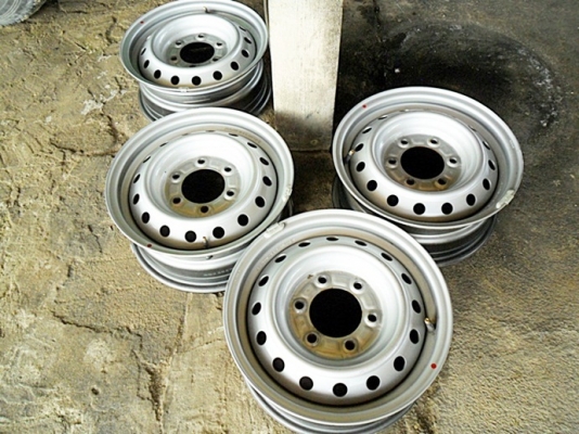 ล้อกระทะ กระบะขอบ15 - 6รู139.7สภาพใหม่กริ๊บ(4วง2,400บ.) มี 2ชุด นะ ล้อกระทะ กระบะขอบ15 - 6รู139.7สภาพใหม่กริ๊บ(4วง2,400บ.) มี 2ชุด นะ