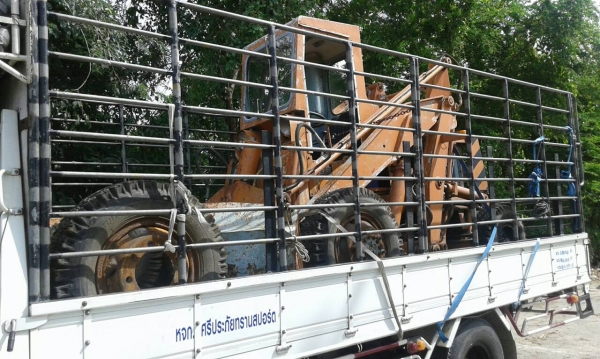 แจ้งลูกค้าสกล ครับ รถออกเดินทางแล้วนะคระบ สำหรับรถตักล้อยาง KOMATSU คาดว่าพรุ่งนี้เช้าจะถึงครับ