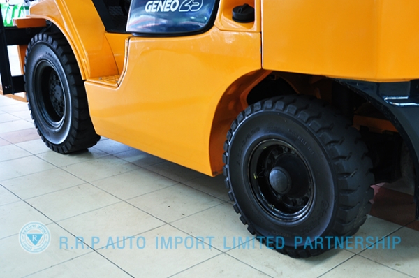 ขายรถโฟล์คลิฟท์มือสอง TOYOTA รุ่น7FD25-19872 ราคา xxx,xxx บาท นำเข้าจากประเทศญี่ปุ่น 100\% ไม่เคยใช้งานในไทย