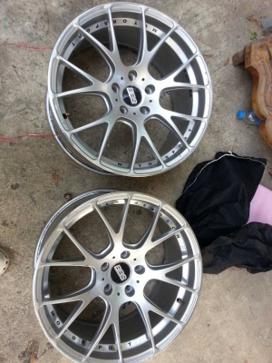ขายล้อแมกซ์  BMW  E46  ขอบ 19  BBS รุ่น LH  5 รู 120 สภาพสวย